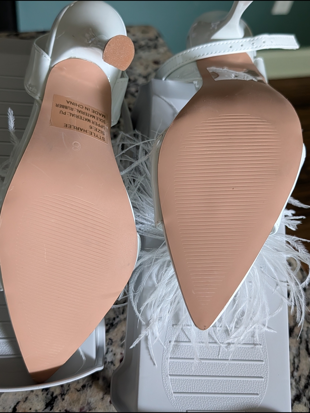Lulu's White Feather Accent Block Heel Sandals Sz 6 - Picture 13 of 13